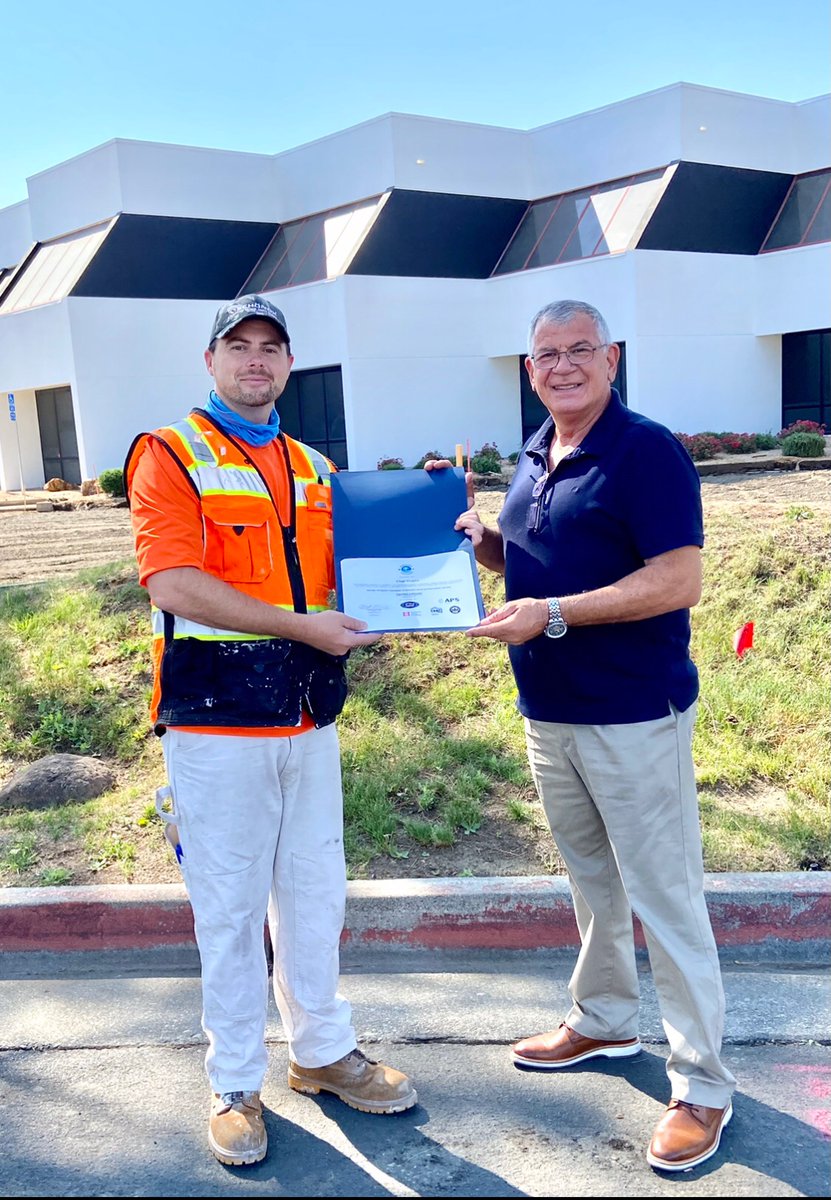 BestGreenEdu's tweet photo. #GreenJobs #CleanAir 

We recently certified Instructors at the Painters Union IUPAT, who will share MACOMA FN installation skills with their 160 thousand members. https://t.co/M2ov92cGwV
