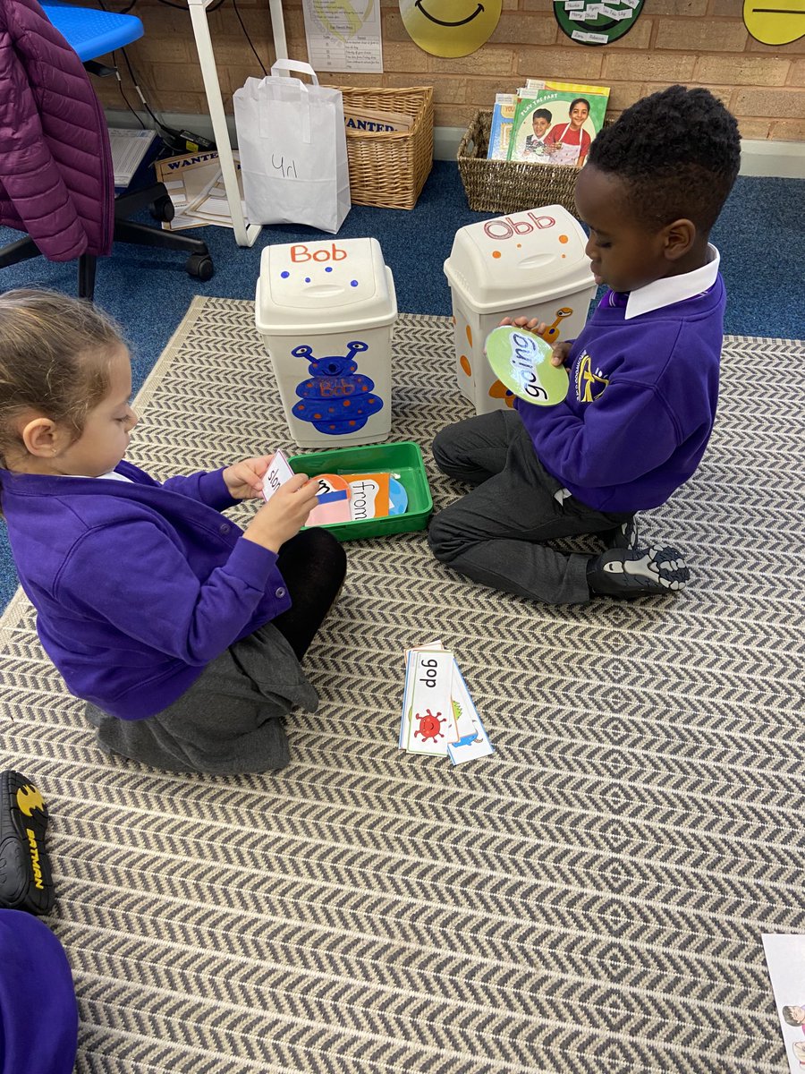 BirchwoodCE's tweet photo. It was great to be back today! Year 1 had a very productive reading session this afternoon #bcepsyear1 #bcepsphonics #bcepsreading https://t.co/uBmOtzgoJ1