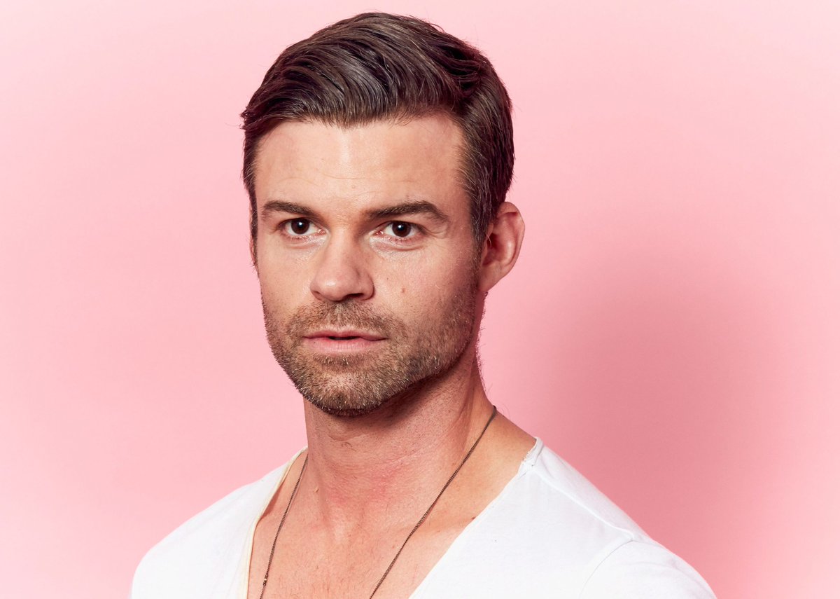 Daniel Gillies was born in Winnipeg, Manitoba, Canada on March 14, 1976, Daniel Gillies is best known for his roles on The Vampire Diaries, The Originals, and Saving Hope. He is a famous Actor read more: loom.ly/bXuaqpE
#networth #Actor #Age #Bio