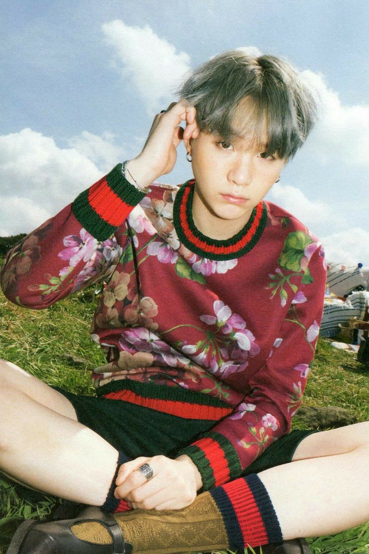 hellpmecupid's tweet photo. ⊱ ━━━.⋅𝑷𝒆́𝒕𝒂𝒍𝒐𝒔 𝒅𝒆 𝑳𝒖𝒏𝒂⋅.━━━ ⊰
Vengo a acompañar a Dem y Tori a la inauguración de su florería.
Estoy contento por ser parte de este proyecto que significa mucho para ambos. ¡Felicidades! <3
#GardenParty #TheRedStringOfFate #MoonPetalsOpening https://t.co/lG11F6bVYA