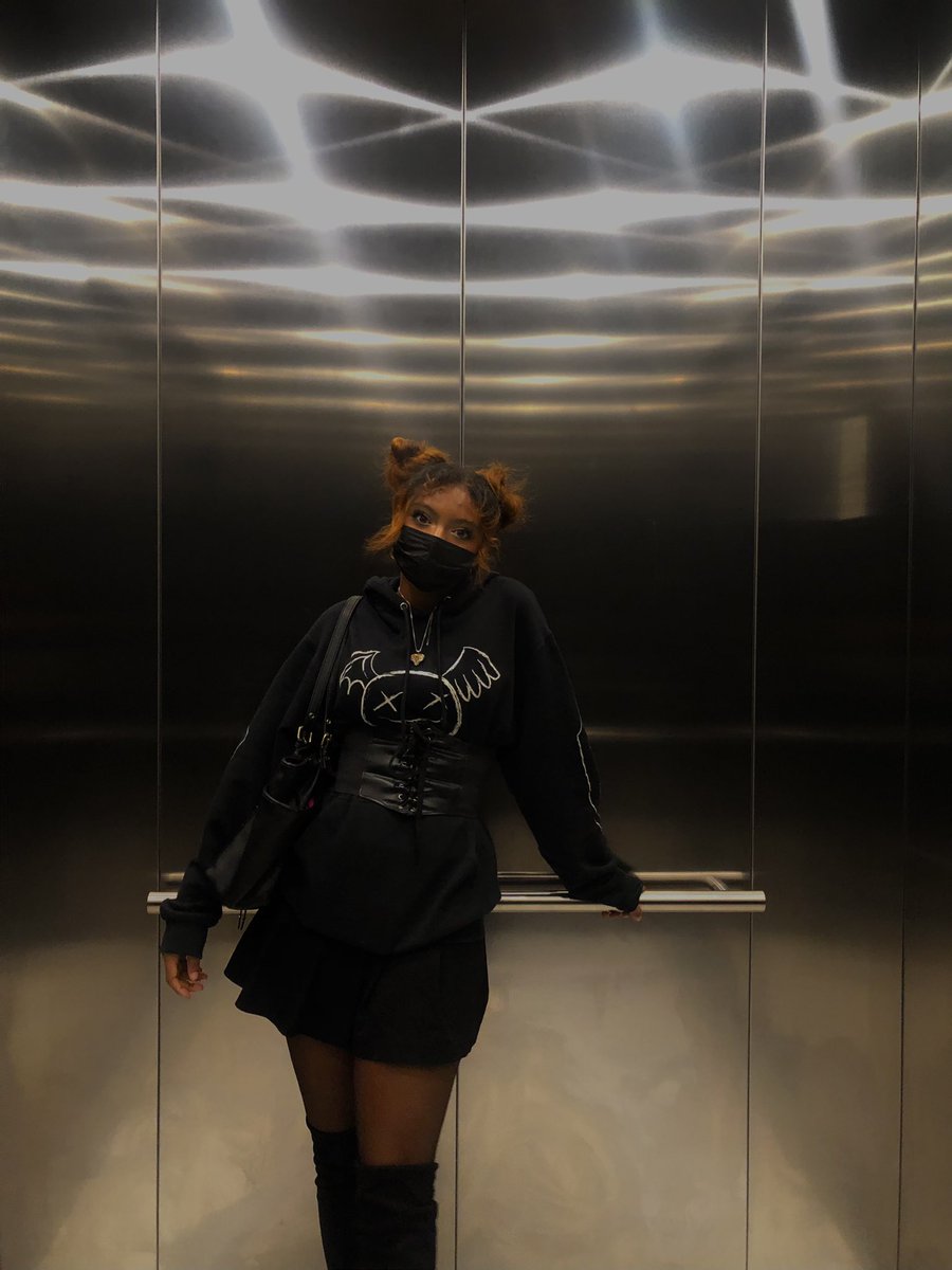 bunnico_'s tweet photo. im hot , your loss 🕺🏾
      -#dttwtselfieday 
          -rt pls https://t.co/ISSwmEZmdQ