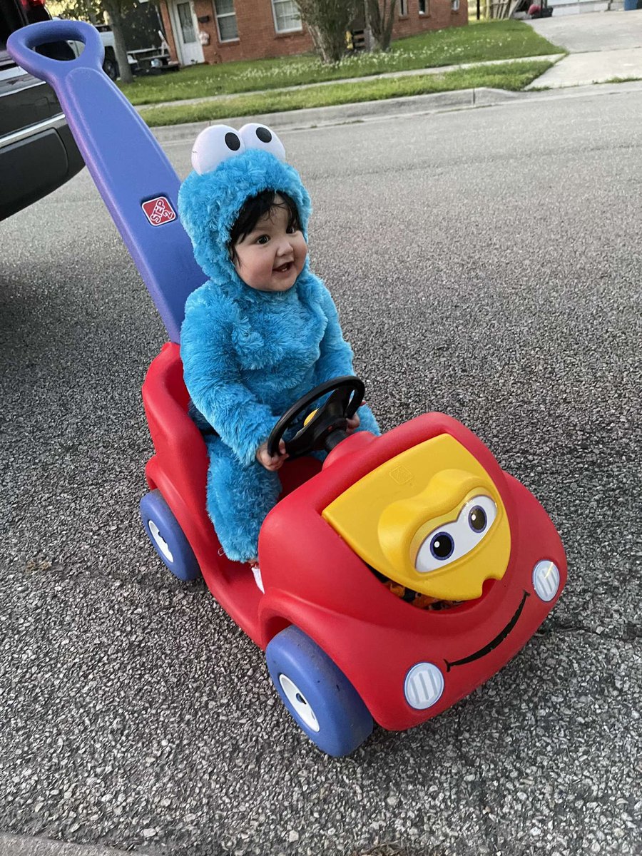 My boys first Halloween 💙🍪