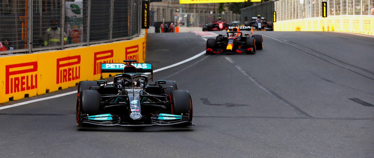 misterjo93's tweet photo. Ce soir clap de fin à Baku pour cette saison 8 en @GLigue_ 

Le titre pilote est encore jouable mais ça sera extrêmement difficile et du côté constructeur il faudra assurer pour remporter ce titre

Rendez-vous 21h sur la chaine twitch de la G_Ligue https://t.co/UrDspfgQJI
