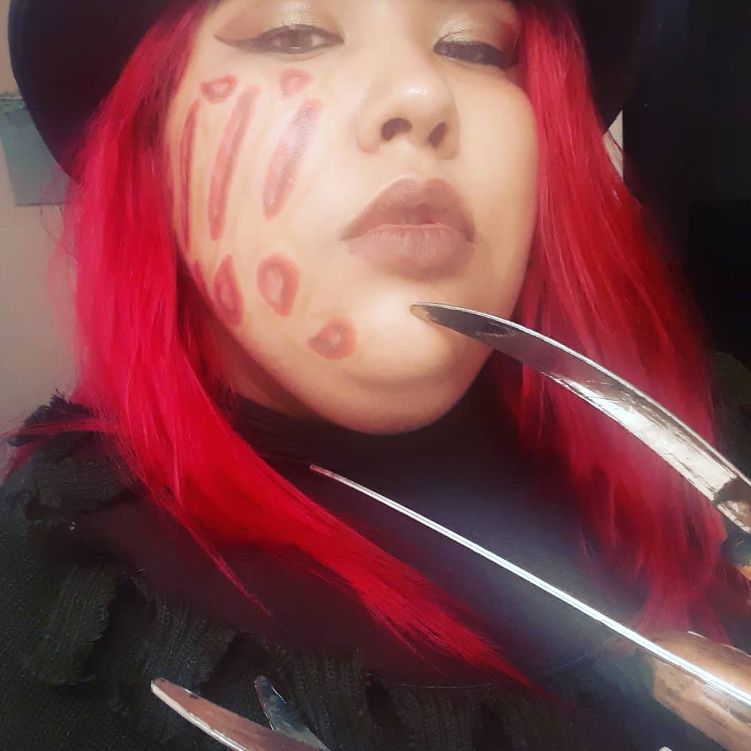KasandyCheeks's tweet photo. I miss Halloween already 
#Halloween #halloween2021 #Vampire #FreddyKrueger #bats #bikini https://t.co/Hgr3vHZhAQ