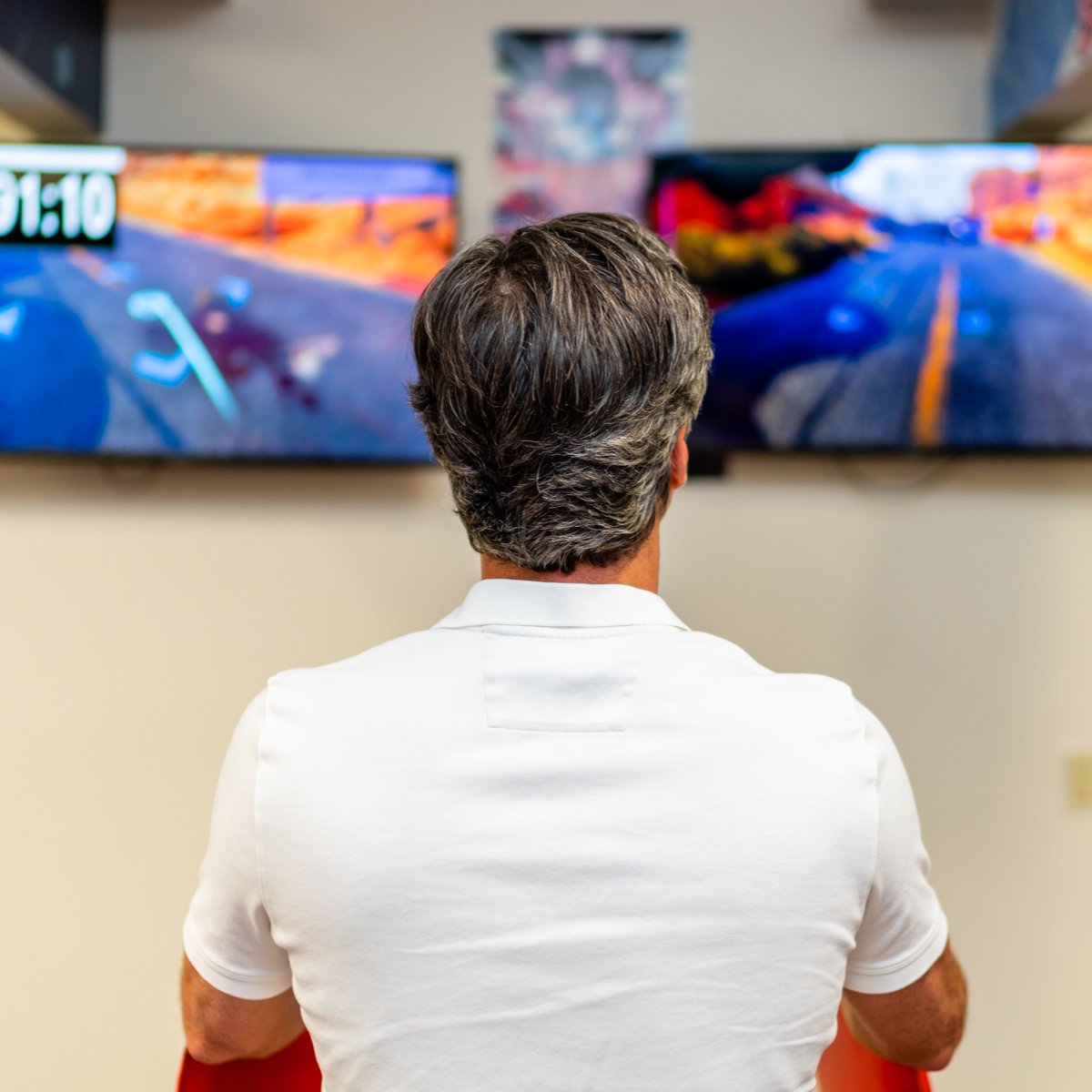 VeracityVrcade's tweet photo. Sometimes we get lost in the multiple worlds available in VR, and we think you'll enjoy getting lost in them, too. #VirtualReality #RochesterNewYork https://t.co/kwu9sMWtMi