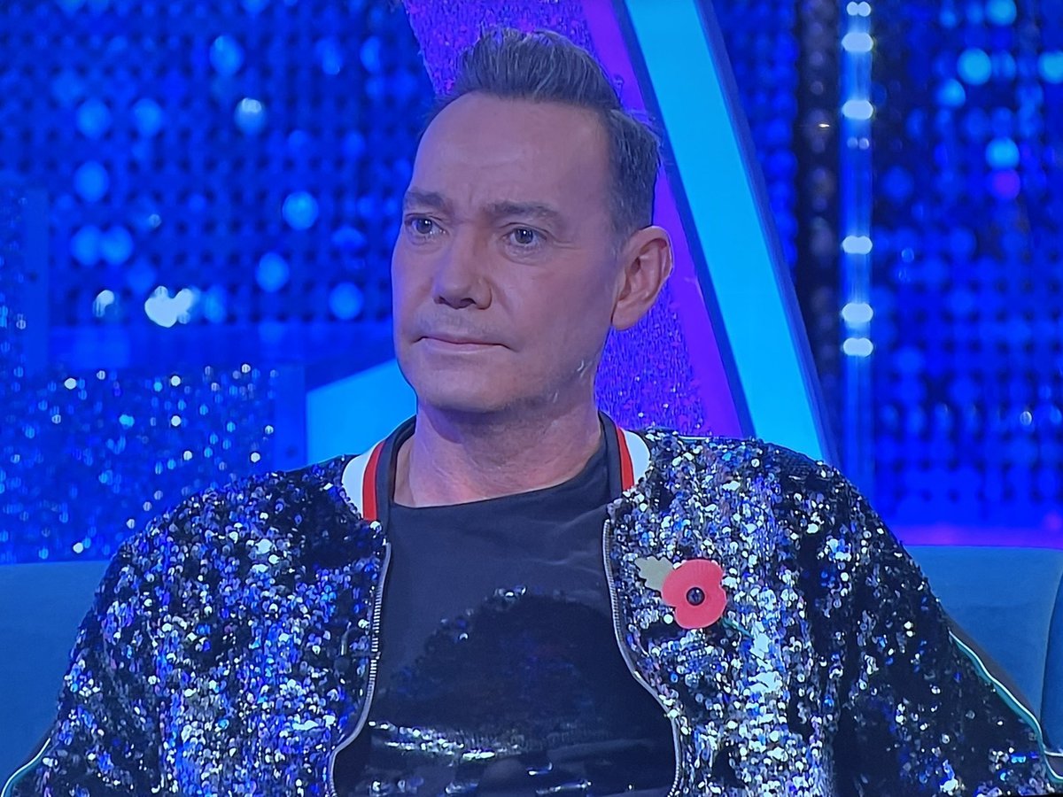 OMG how amazing is <a href="/CraigRevHorwood/">Craig Revel Horwood</a>’s sequin jacket on  #ItTakesTwo? LOVE. 💙🌈…Where is it from?