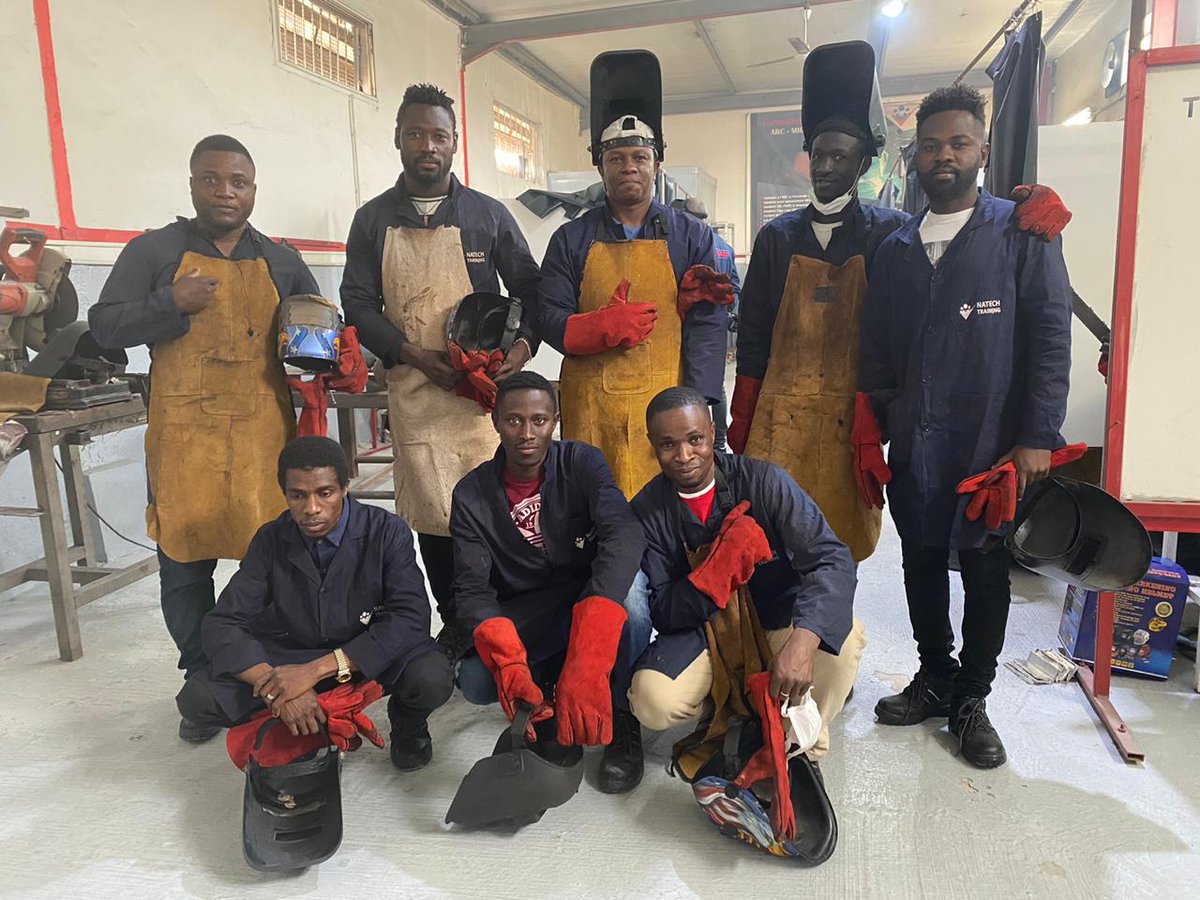 ALDAAFRICA01's tweet photo. Les formations professionnelles en soudure, patisserie, coiffure et esthétique continuent dans le cadre du projet #IDMAJ en partenariat avec Asamblea de Cooperación Por la Paz (ACPP) . Les divers groupes de migrants bénéficiaires poursuivent leur apprentissage.
#ALDA https://t.co/kdFpv2pjxx