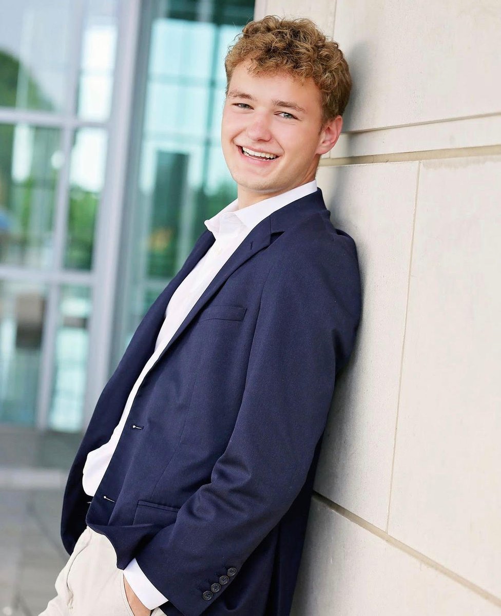 pulaskiacademy's tweet image. #PAGrade12 Senior Harrison McCarty earned the highest possible ACT composite score of 36. On average, less than one-half a percent of test takers earn the 36 score. Harrison has also recently been identified as a Commended Scholar for his performance on the PSAT. So #PAProud!💯☑️