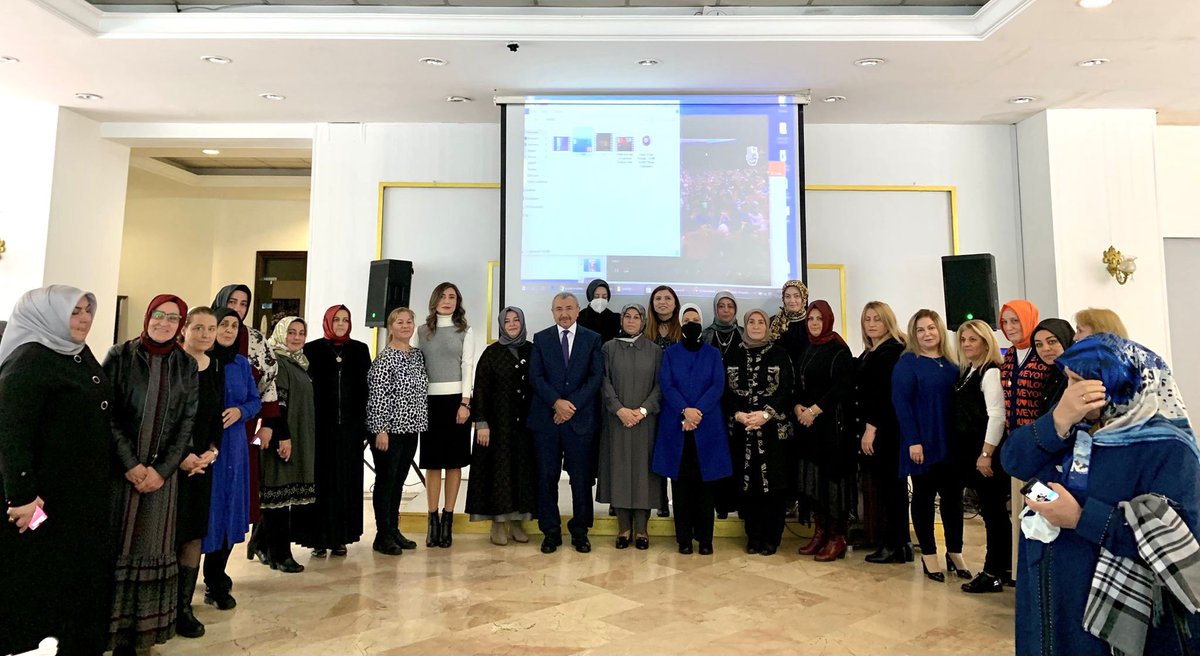 bbismailerdem's tweet photo. Ataşehir Ak Parti Kadın kollarının düzenlediği toplantıya milletvekilimiz sn. @RavzaKavakci hanımefendi ile katılım sağladık.

Yapmış oldukları başarılı faaliyetlerden dolayı, Kadın kolları bşk @GulayseDurak ve yönetimini, mahalle teşkilatlarını tebrik ediyorum.

Hedef 2023 2024 https://t.co/dPMeCd3OpF