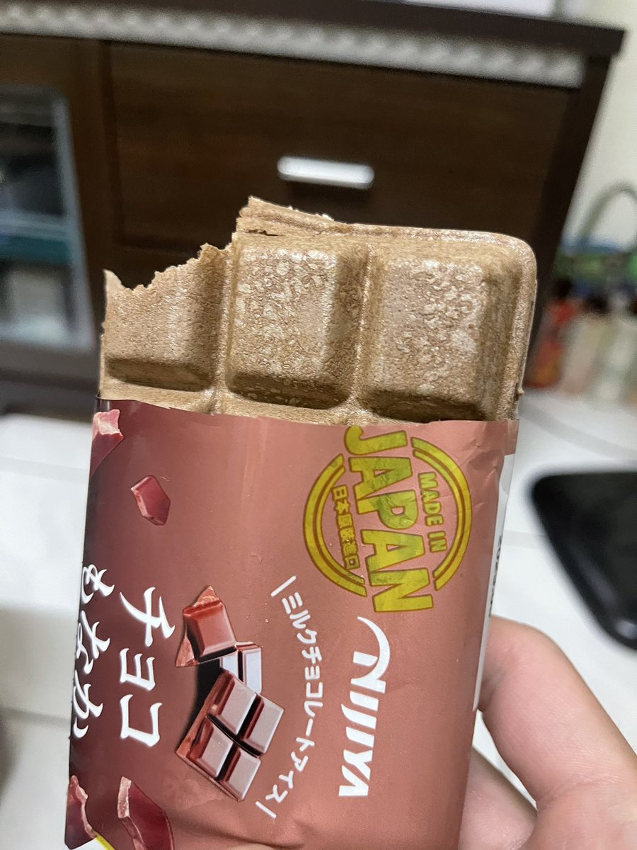 zz9879630's tweet photo. 吃點甜食讓自己心情好一點吧 https://t.co/7yWIhyK9e1