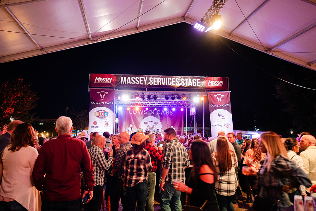 Cows 'n Cabs tweet media