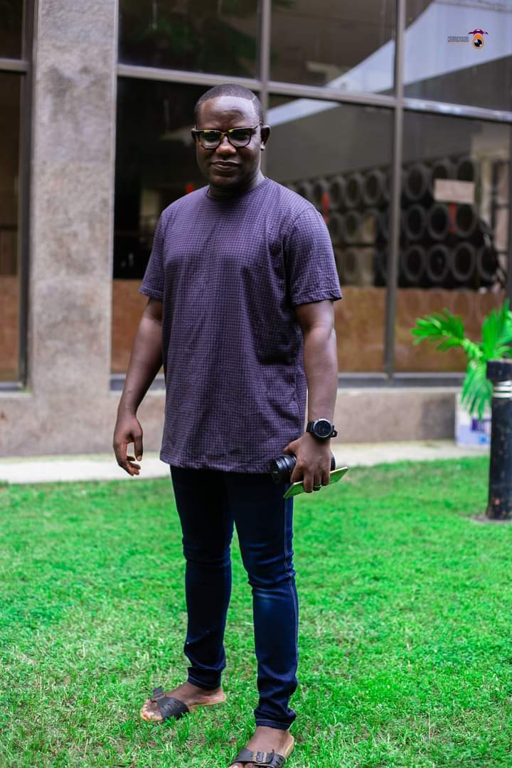 AVeediiba's tweet photo. The brains behind #aBoyCalledaGirl #IWantToSueGod #ThisFamilyIsNotForSale and many more... Check them all out on YouTube while you save the date with us this December for an EMERGENCY WEDDING ππ₯³ππππ₯π₯π₯ https://t.co/ORkYi1dZ2r