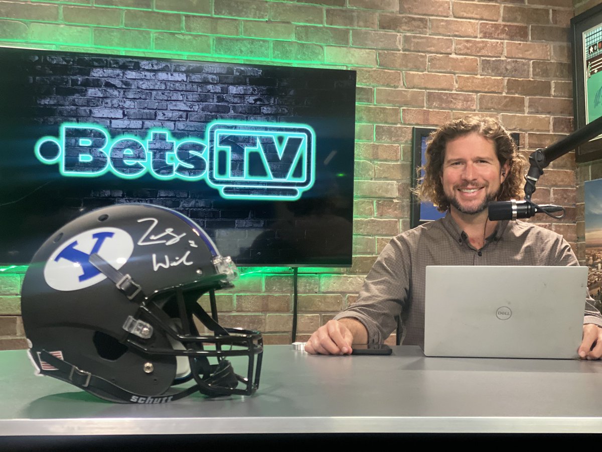 LastWordCheetah's tweet photo. @SportsCheetah is out this week, so we got @whale_capper to come into the studio and host. Get your calls in, as we start a new leaderboard. 661-515-BETS https://t.co/MLMYDWVkLZ