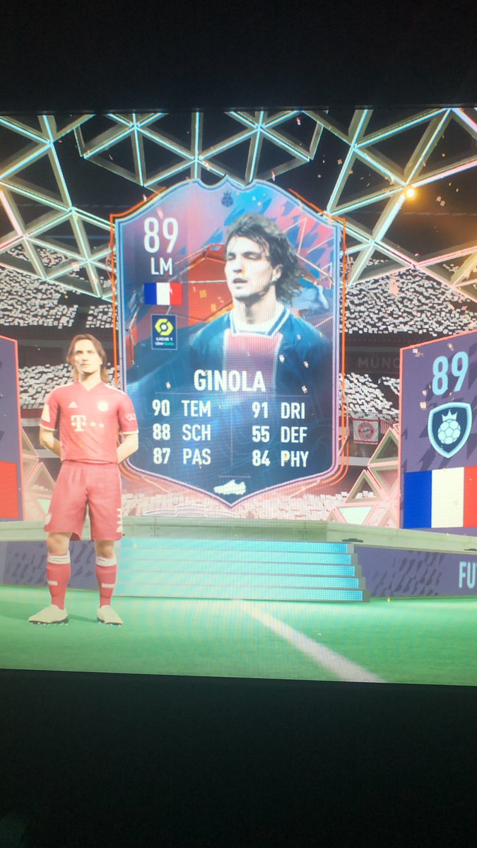 xChrisOlise's tweet photo. Ich kratz ab wie GEEEEEEEEEEEEEEEEEEEEEEIL ❤️ #FIFA22 #heroupgrade #hero https://t.co/8CAbLAl1b8