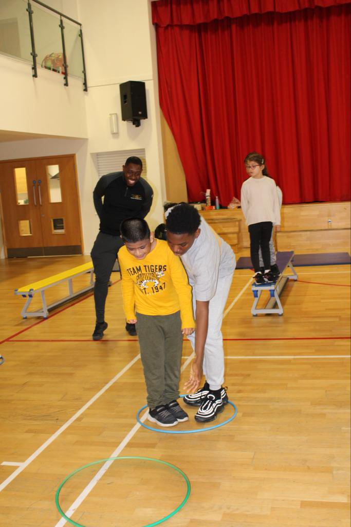 RTS__UK's tweet photo. 🤝✨ #Sports #Workshops #Fun #YoungPeople https://t.co/80SOWfahUV