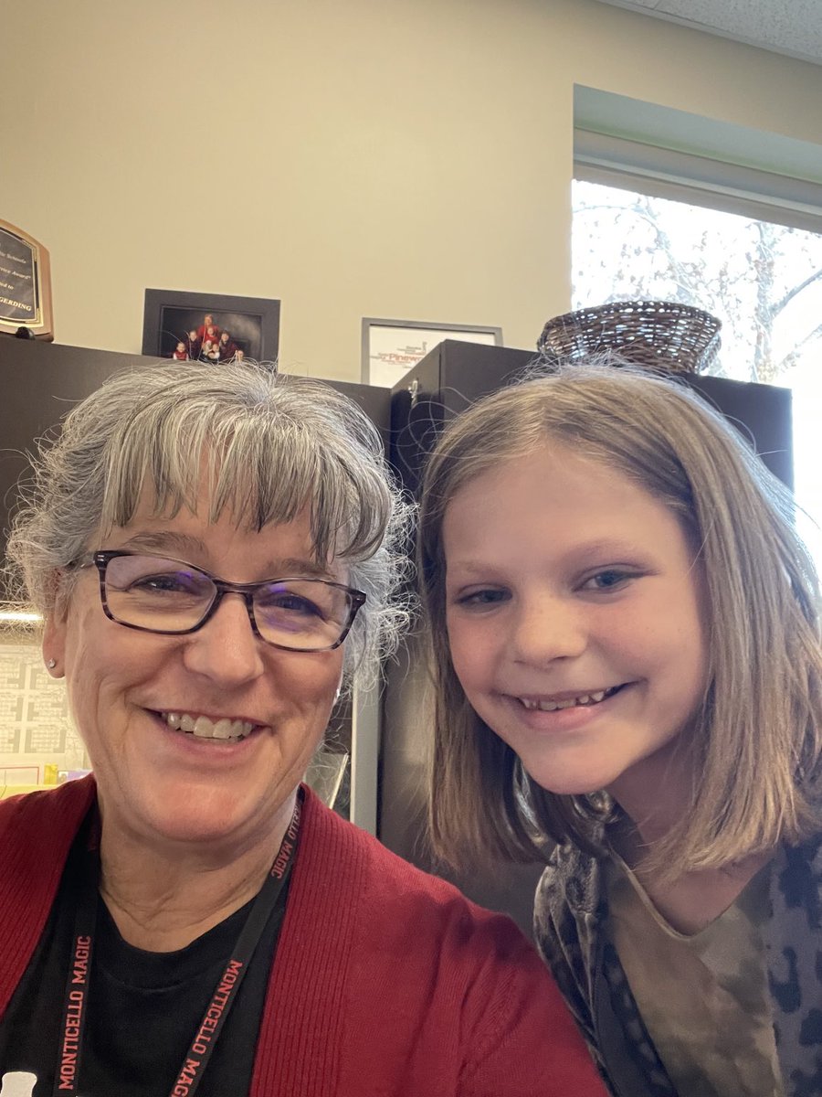 PWEmagic's tweet photo. The first good news call of November goes to NB.  Her teacher nominated her because she always tries her best and truly is a STAR student! (Safety, Teamwork, Attitude, Respect) Way to go! #MontiMagic https://t.co/KGxRgyZh2v