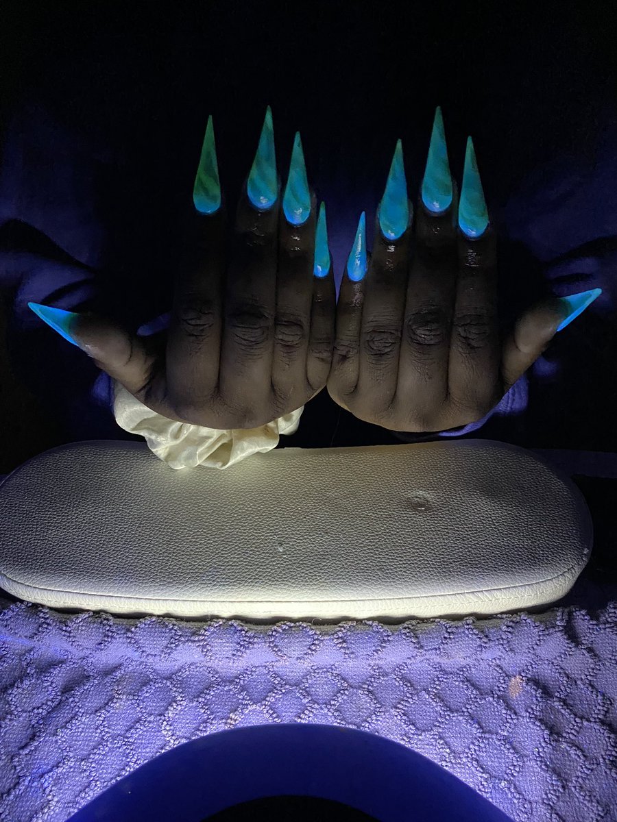 lyahdc_'s tweet photo. Itโs Giving Mother Nature ๐๐ฆ
Plus it glows ๐ฅณ
#uwg #uwgnails #uwg25 #uwg24 #uwg23 #uwg22 #atlnails #explore #carrollton https://t.co/UerkAtdv9W
