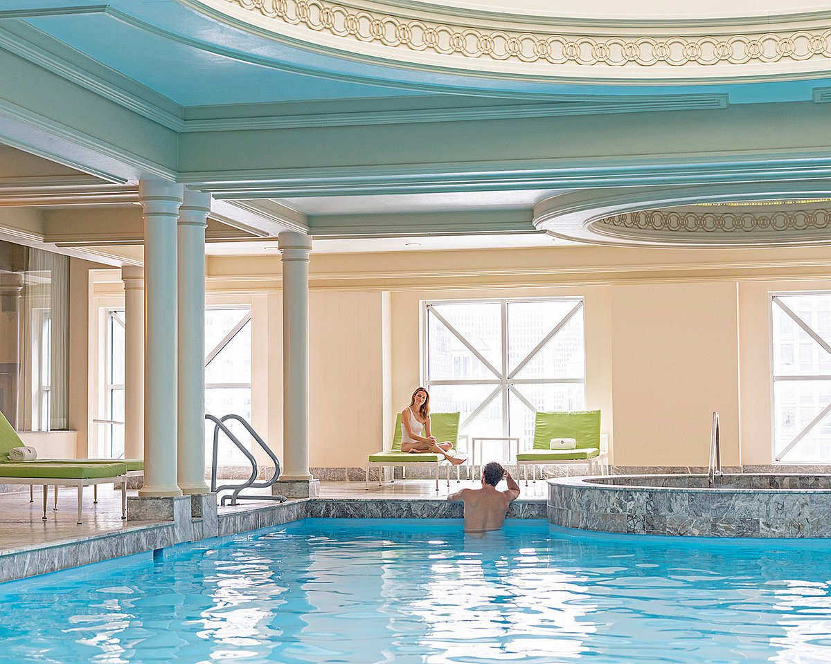 FSChicago's tweet image. We are incredibly proud of our #FSSpa which has been named in USA Today’s “Best Spas in Chicago.” With relaxing seasonal services complete with treats from our Chefs, vegan nail products and a Roman-inspired pool, the Spa at #FSChicago is an oasis within the energized city.