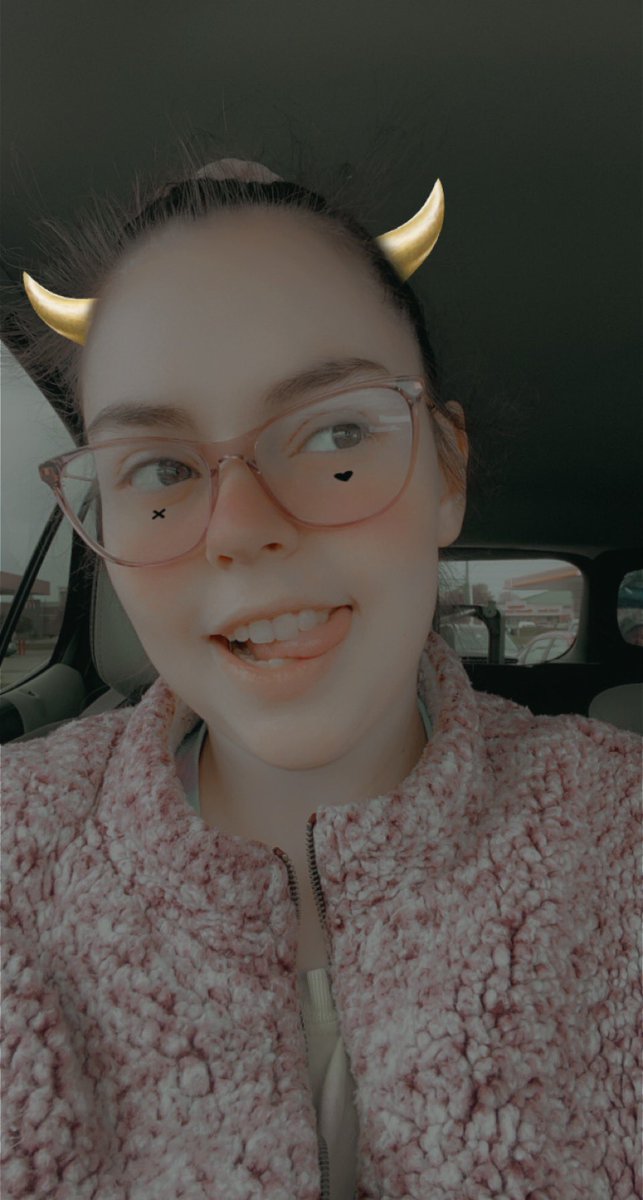 GoddessNicoleee's tweet photo. Looking to do some sessions tonight so DM me with wallets ready piggies 😌 https://t.co/oPM1gzt0dx