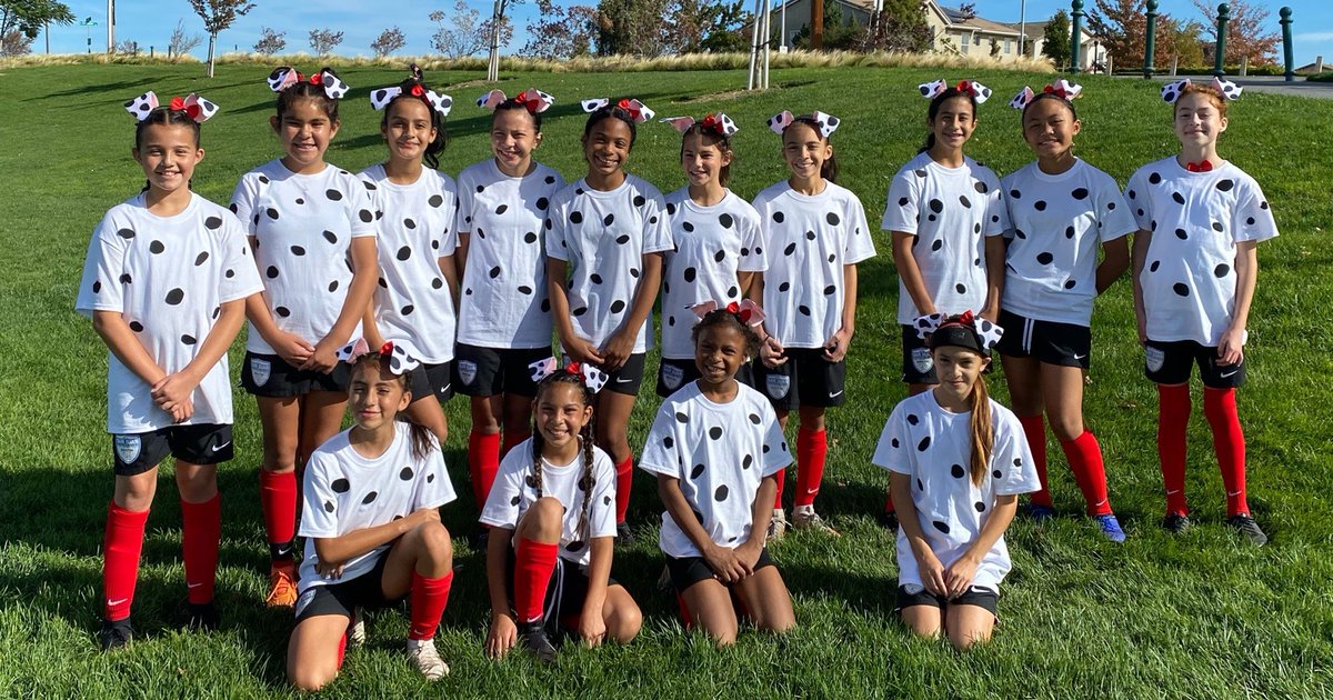 sanjuansouth's tweet photo. Great week of fun, family and soccer⚽️🎃🏆 #sanjuansouth #BetterTogether https://t.co/racPMbCYlY