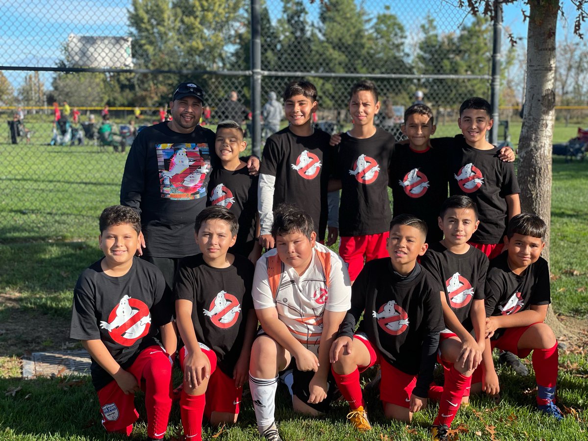sanjuansouth's tweet photo. Great week of fun, family and soccer⚽️🎃🏆 #sanjuansouth #BetterTogether https://t.co/racPMbCYlY