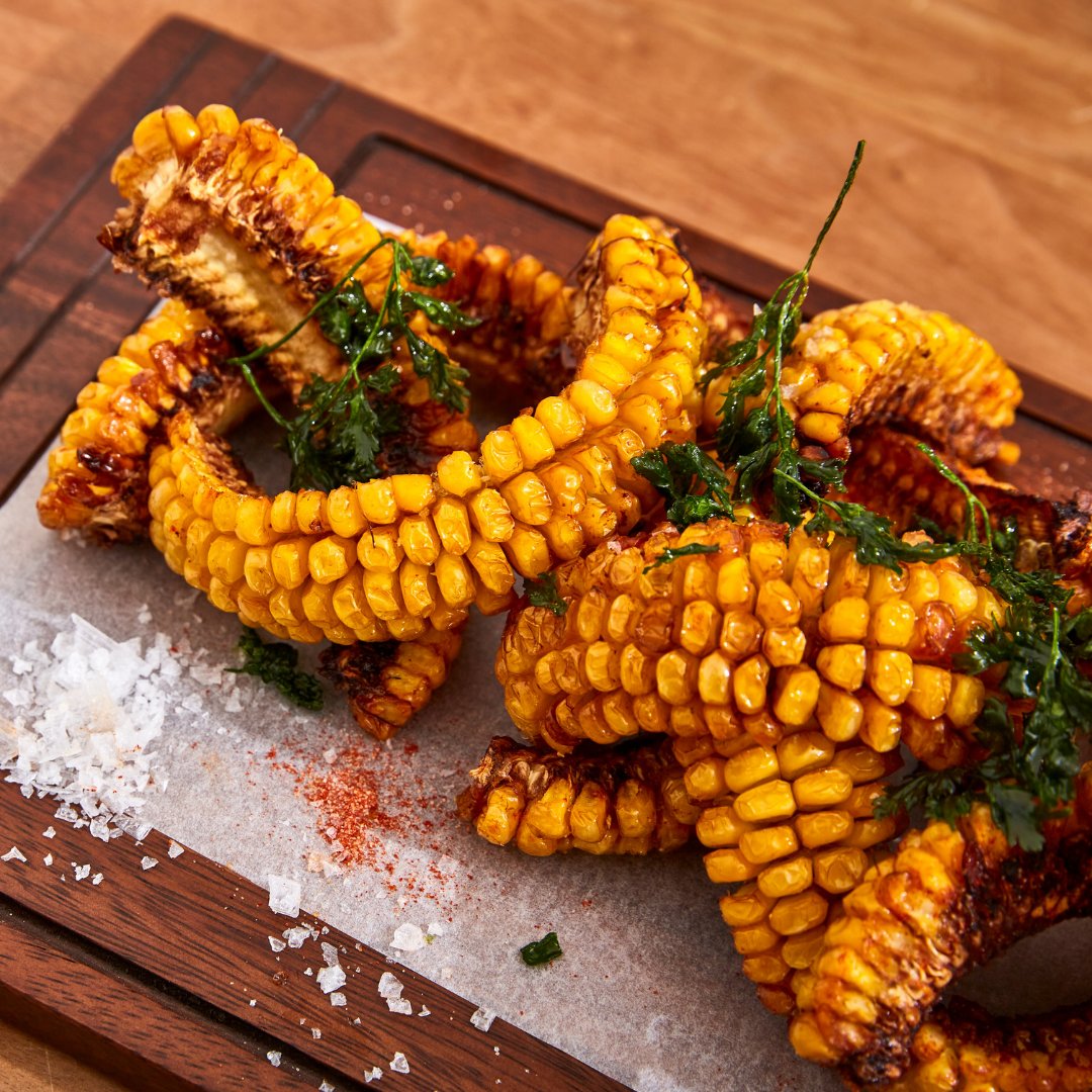 It's #WorldVeganDay and at Clays, we're vegan friendly, in more than one way... 

Choose from several mouth-watering vegan dishes during your visit. Seasoned with paprika salt and a lemon &amp; chilli dip, they will leave you wanting more..#gooutwithabang #claystargetandcocktails