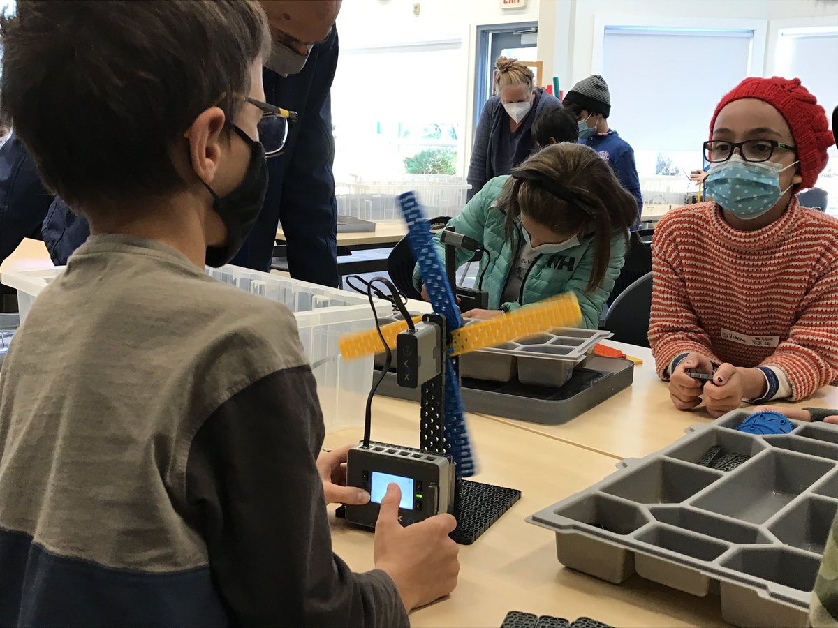 École PJ tweet media