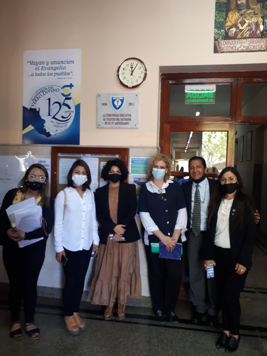 flaviavcastro's tweet photo. Control y verificacion en Colegios privados: 
Recorrimos el Colegio El Salvador, a fin de coordinar las ORIENTACIONES, los cargos docentes, inscripcion de alumnos y matricula actual. Acompañar los procesos de transformacion son la clave para mejorar la calidad educativa. https://t.co/cxThmdWG2P