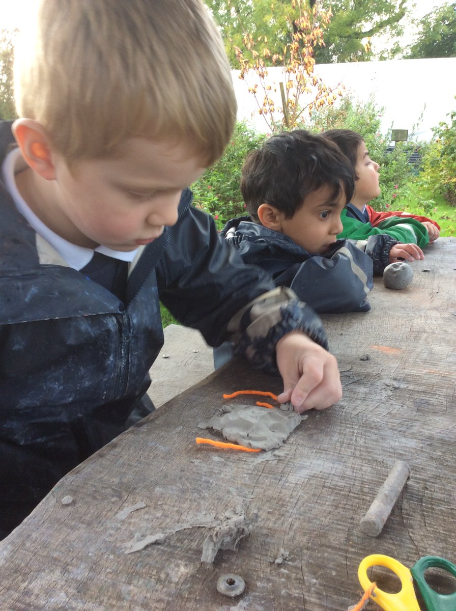 Year1TLTPA22's tweet photo. We had a very wet but wonderful afternoon on the farm with Mrs Dobson- puddle splashing, playing hide and seek, making clay models and mud painting. Exactly what 5 year olds should be doing @BrightFuturesET @limetreepa #EYFS #noplacelikelimetree #Receptionlife https://t.co/ulSICBV7ex