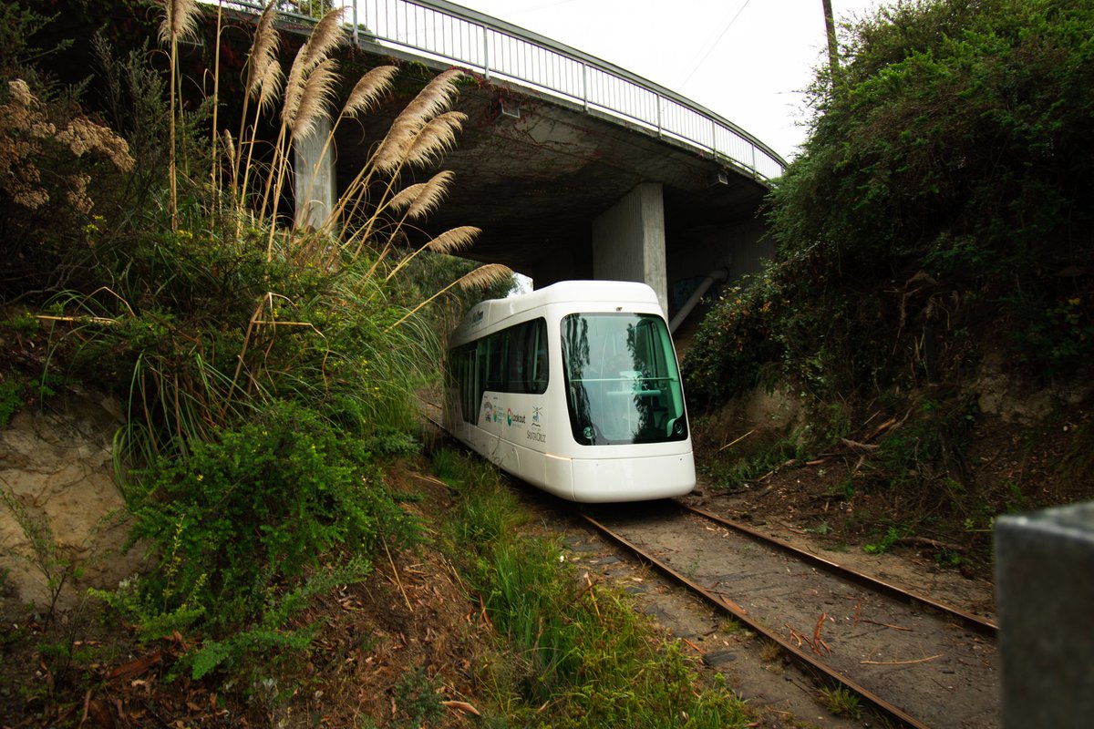 CoastFutura's tweet photo. #DidYouKnow The #CoastFutura streetcar inspires #caroptional living. Providing a #commuter streetcar between North and South County would enhance public transportation by enabling an alternative to automobile traffic, parking and a car-centric lifestyle. #santacruz #watsonville https://t.co/07cK2uZjdb