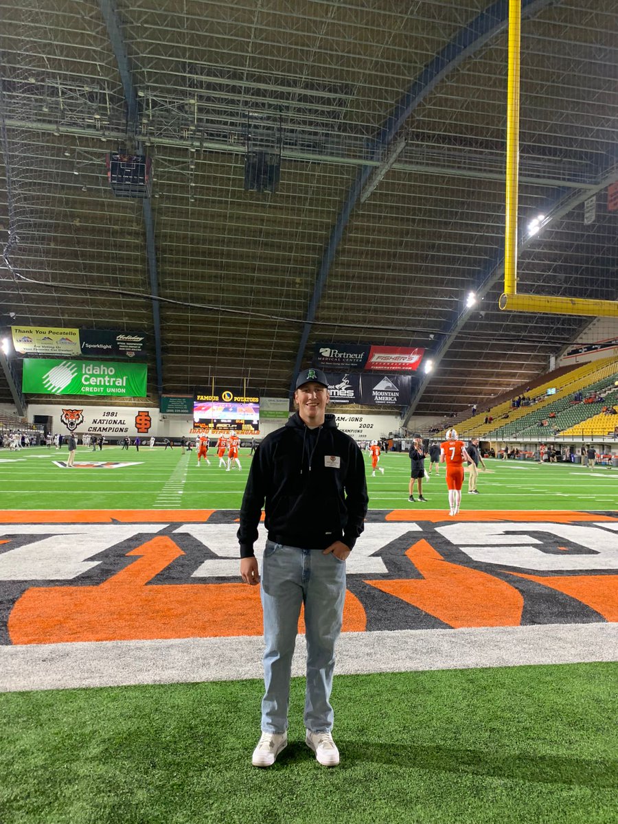 Will_Karpstein's tweet photo. Great gameday experience at @ISUBengals ! Thank you for the invite @Coach_Hout !! https://t.co/PV5mGFFzPk