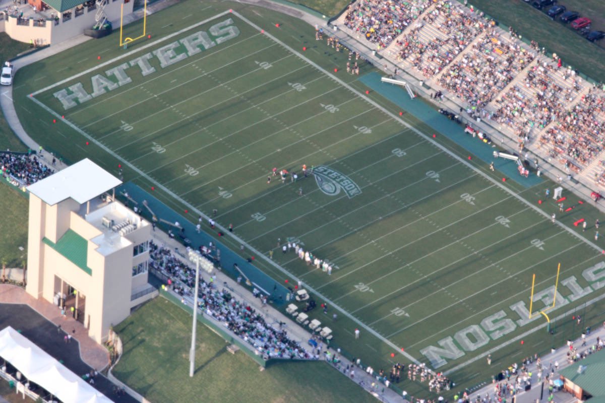 MatteoDanielRo3's tweet photo. After a blessing call with @MrSpeakLife , I am proud to announce I have received my first D1 Offer from Stetson University @StetsonFootball @EliteTraininga2 https://t.co/BOD1OzkYUA