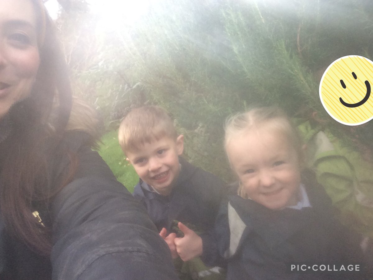 Year1TLTPA22's tweet photo. We had a very wet but wonderful afternoon on the farm with Mrs Dobson- puddle splashing, playing hide and seek, making clay models and mud painting. Exactly what 5 year olds should be doing @BrightFuturesET @limetreepa #EYFS #noplacelikelimetree #Receptionlife https://t.co/ulSICBV7ex