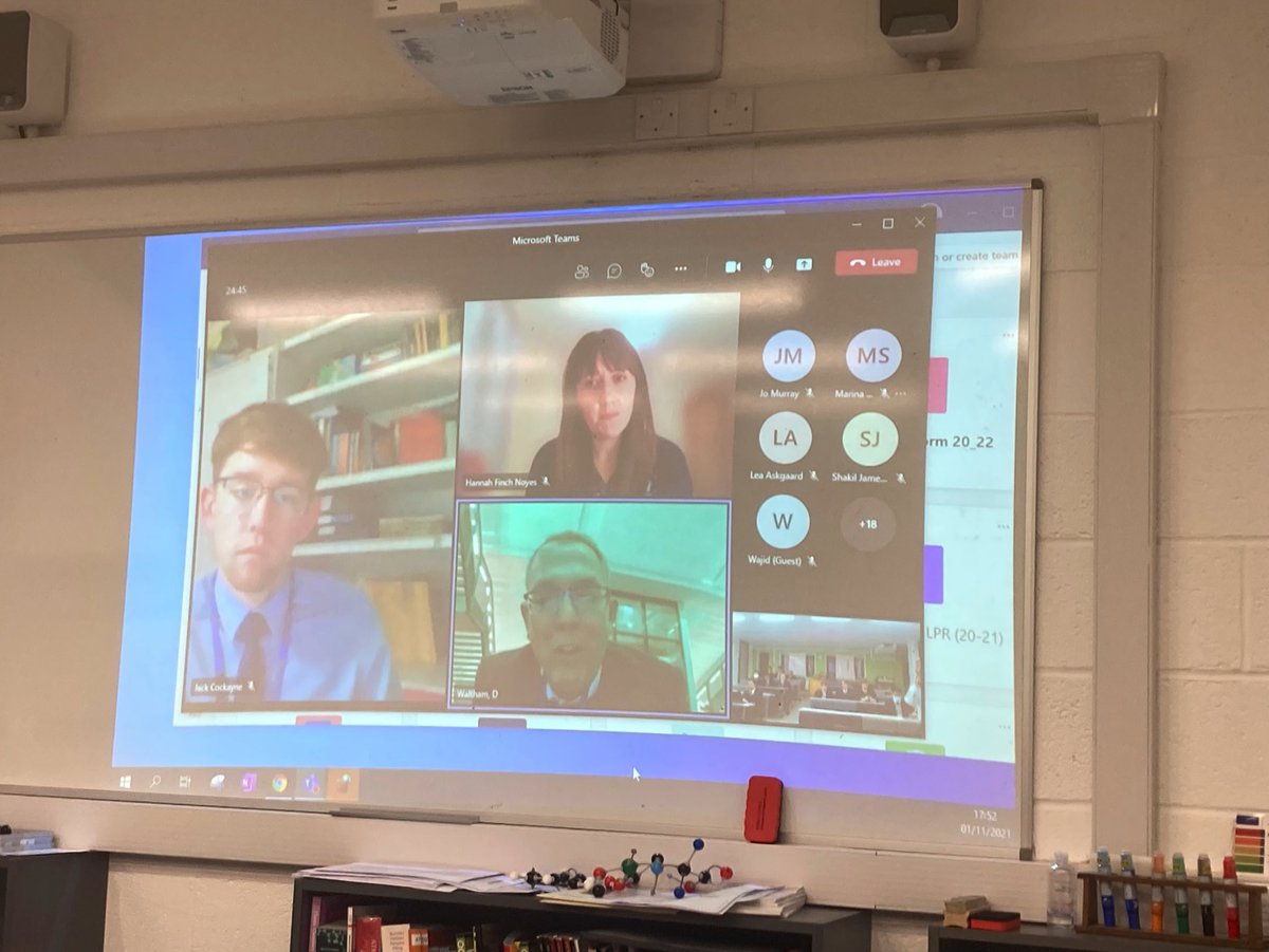 Real privilege to have Prof Dave Waltham <a href="/RHULEarthSci/">RHUL Earth Sciences</a> live from #COP26 for a Teams Q&amp;A session, joined by students from <a href="/SHSKSchool/">St Helen and St Katharine</a> @SHSKGeog and <a href="/Broadway_School/">Broadway Academy</a> #powerofpartnerships #schoolstogether <a href="/RadleyLinks/">Radley College Partnerships</a> <a href="/RadleySust/">Radley Sustainability</a>