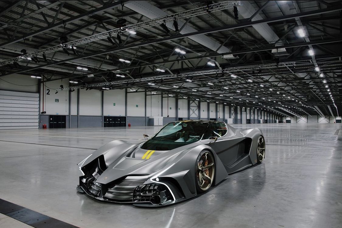 camarade_M's tweet photo. Σήμερα παρουσιάστηκε το Chaos. Το πρώτο Hyper Car, το οποίο είναι 100% ελληνικής έμπνευσης κ κατασκευής. Συγχαρητήρια στον κ. Πανόπουλο.
Επι τούτου: 5,5 εκ. για 1.000hp παραπάνω από όσα χρειάζεται κάποιος κ χωρίς (και) ηλεκτρικό κινητήρα, ίσως είναι πολλά. Ελπίζω να κάνω λάθος. https://t.co/vDMZ1iiHPr