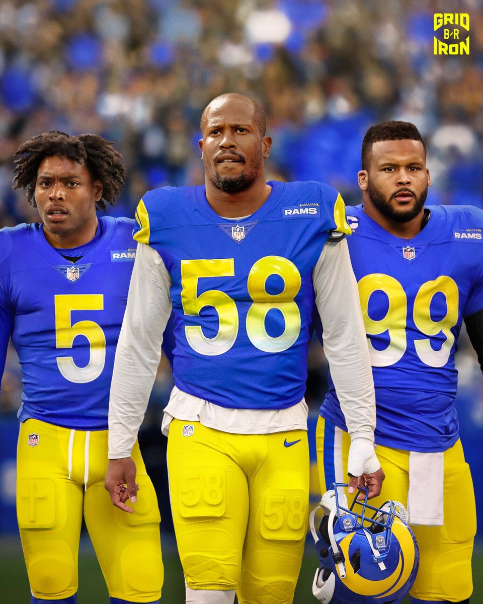 BleacherReport's tweet photo. Rams' defense is looking scary 😳 @brgridiron https://t.co/VMJoW06IFQ