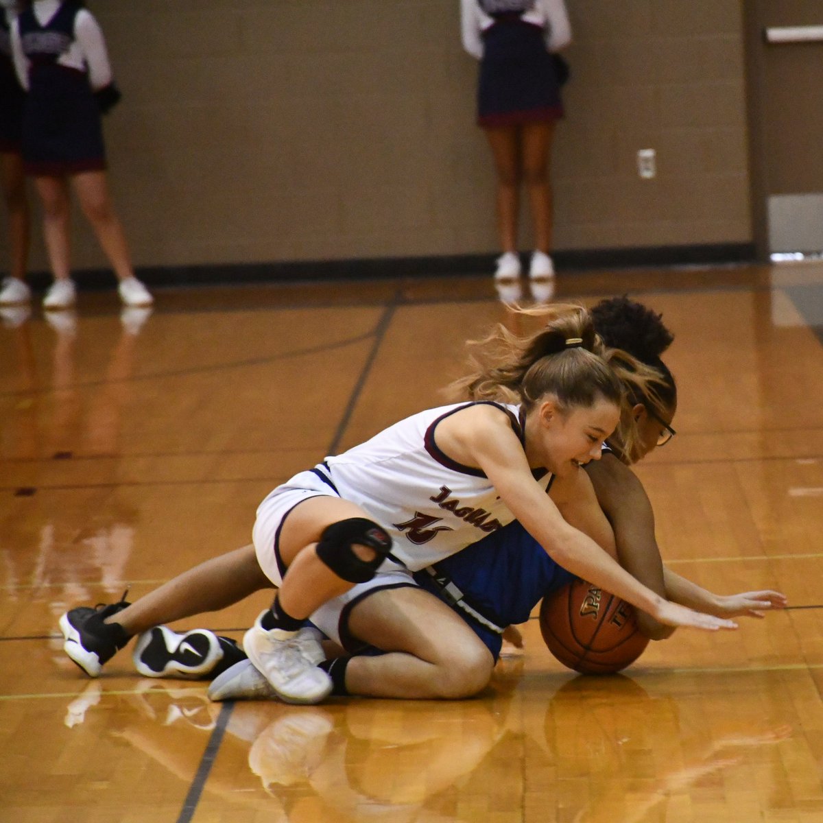 PRMSJaguars's tweet photo. "The two things in life you are in total control over are your attitude and your effort."
- Billy Cox
#MotivationalMonday #Jaghill #Girlsbasketball #basketball #Efffort https://t.co/3XjCOzyBSd