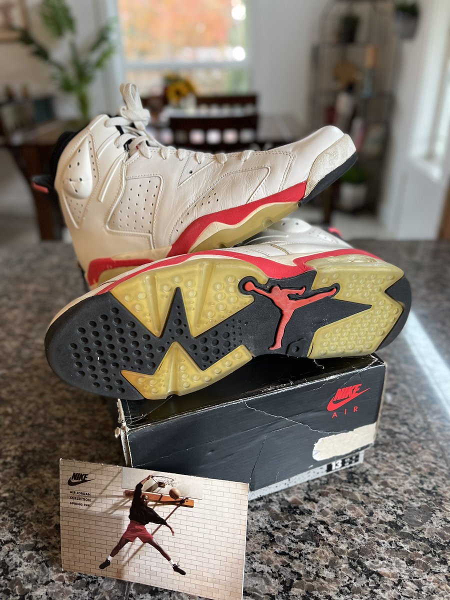 danieljduran100's tweet photo. Did a photoshoot for some friends yesterday and they knew I was into shoes. Offered to give me a pair of shoes they’ve had in their garage in exchange. Wasn’t expecting a close to deadstock pair of 1991 infreds 6’s with the original catalog and everything. So cool! https://t.co/HmJY2XrbdF