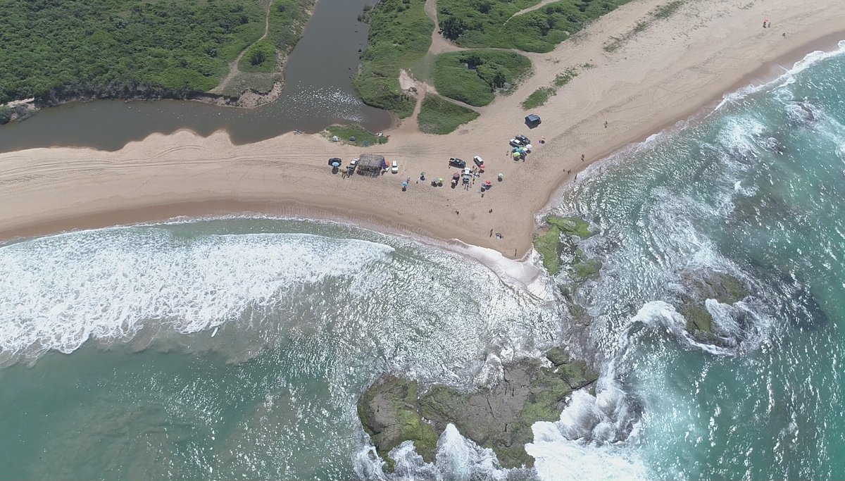 MacaeVisit's tweet photo. A Praia das Pedrinhas é uma das preferidas dos Macaenses com suas águas tranquilas e a proximidade com a Lagoa de Imboassica. 

#praiadaspedrinhas #visitmacae #visitriodasostras #praiasrj #turismorj #turismomacaerj #euamomacae #preservemacae https://t.co/ALe0Ok3vRs
