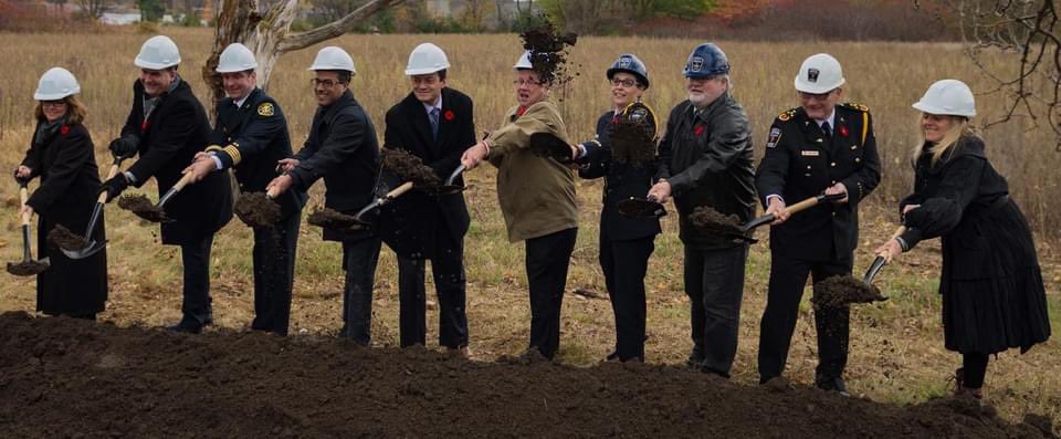 simcoecountyPS's tweet photo. A quick look back at the groundbreaking ceremony for the #BSESC in Nov 2017. The combined @BarriePolice headquarters @Barrie_Fire backup dispatch and County of Simcoe Paramedic hub was built in central #Barrie and opened in February 2020. A great partnership and team! https://t.co/3FB0OqJiYZ