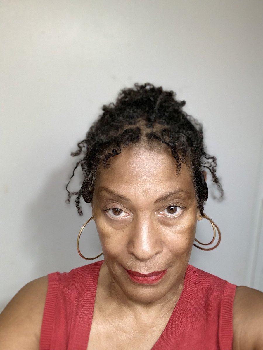TinaMcElroyAnsa's tweet photo. @jamee_am1 I look more like this now. #earlypic https://t.co/YFr7U6KcdP