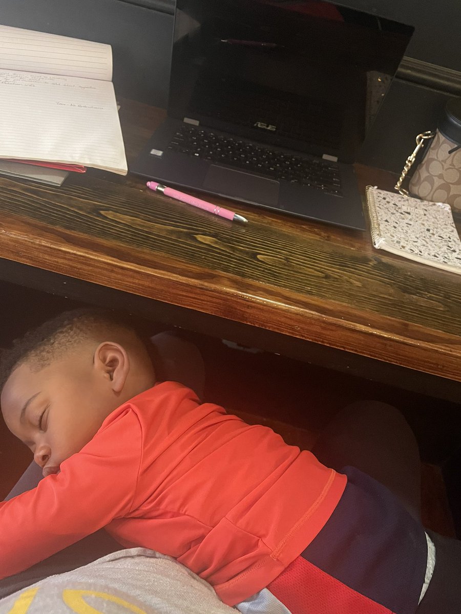 MominLikeAChamp's tweet photo. Working from home (the coffee shop) be like…nap time doesn’t miss a beat 😴 https://t.co/FVjk9gebC0