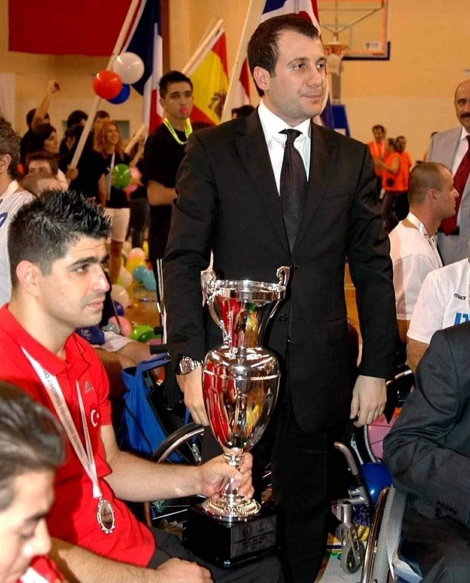 Emaneti ehline devir etme zamanıdır.

#mustafaveyselgülpınar emanetin ehlidir ELHAMDULİLLAH.