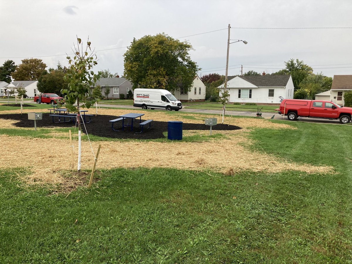 PITTOHIO's tweet photo. [Press Release] Last month our team in Parma, OH, in coordination with the City of Parma, @MSPdesign, and Rycon Construction, funded an effort to renovate a local park and playground minutes from our Cleveland Terminal. ▶️ https://t.co/MCjXvMcbnD https://t.co/7LnymjnfoX