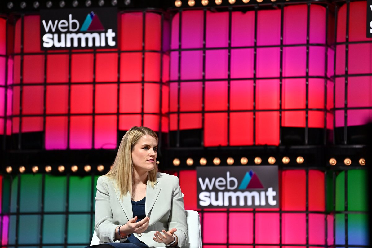 WebSummit's tweet photo. “I want people to have the necessary information to make responsible decisions for themselves ... people deserve transparency.” 

@FrancesHaugen on her decision to leak thousands of confidential documents, blowing the whistle on Facebook 🙌 https://t.co/QECwZcm1Om