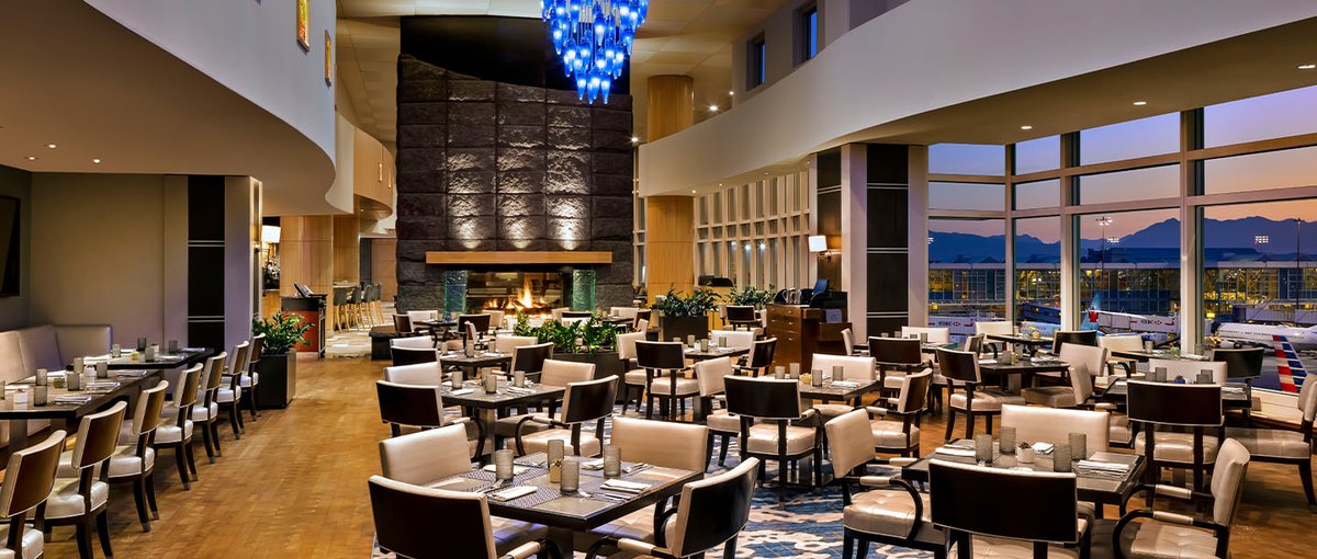 DOC604's tweet photo. I'm #playinglive @FairmontYVR #JetSideBar 6-10 #Saturdaynight! Join me for #finedining and #livemusic at one of #Fairmonthotels most awarded venues. #performing for @siegelent #SiegelEntertainment. https://t.co/7VpJBxiBQM