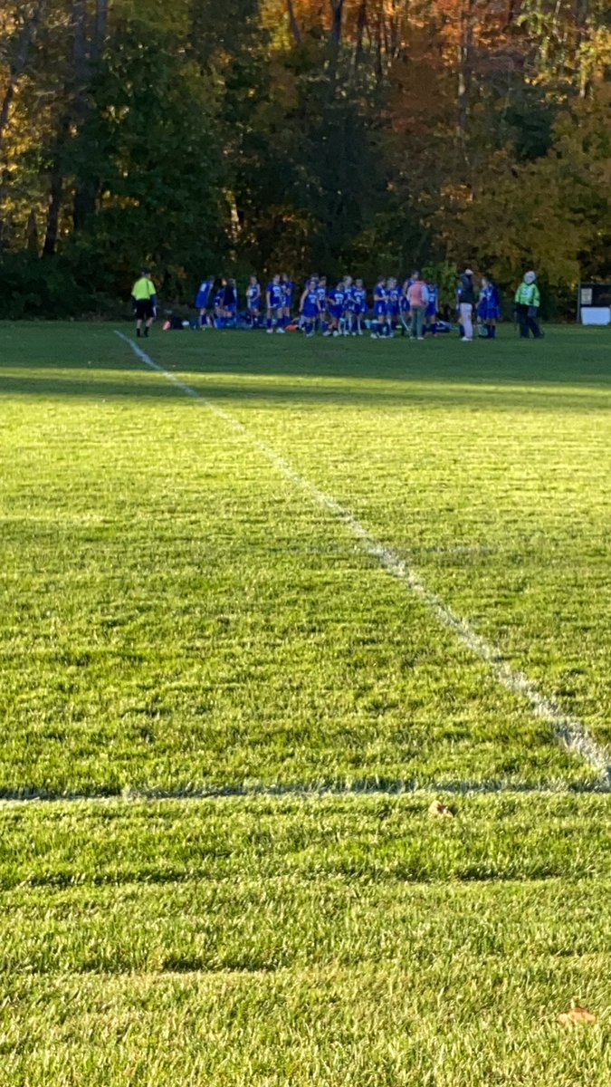 MrJud_Reads's tweet photo. Why yes I absolutely will travel 45 minutes to see BMS field hockey play on the road! (That I live only three minutes away from Dodd MS is irrelevant, I assure you.) Go Tigers!!! #TigerTwo https://t.co/DL9gLudnoy