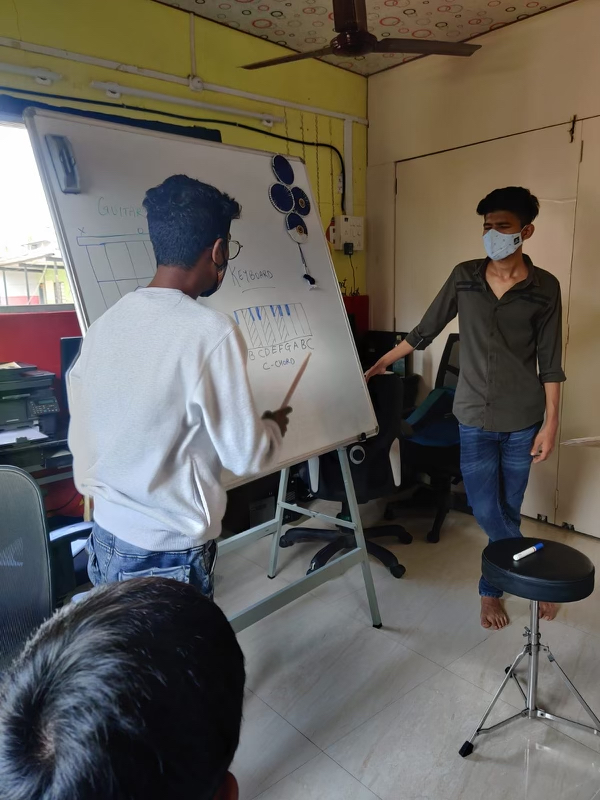 Music Heals Int. tweet media