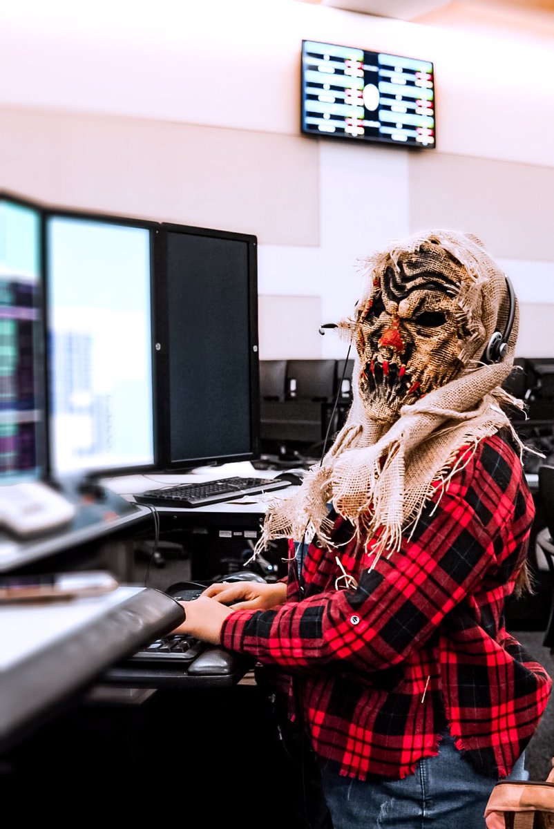 Pheap214's tweet photo. We had some sketchy dispatchers working the floor last night.  If you heard scary or funny voices over the phones don’t worry it was just Halloween 🎃 We’re back to our normal selves and ready for Christmas 🎄 https://t.co/baG5h2C4EW