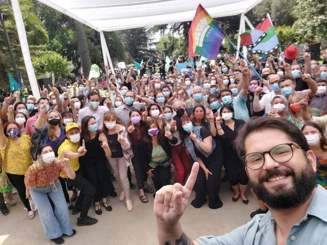 AHumanistaCL's tweet photo. Un Programa de much@s
Un programa de todes
¡Con amplia participación y mucho peso teórico y popular!
¡Vamos por un Gobierno de cambios de fondo!
#AprueboDignidad https://t.co/Q3ZO0Wdgtl